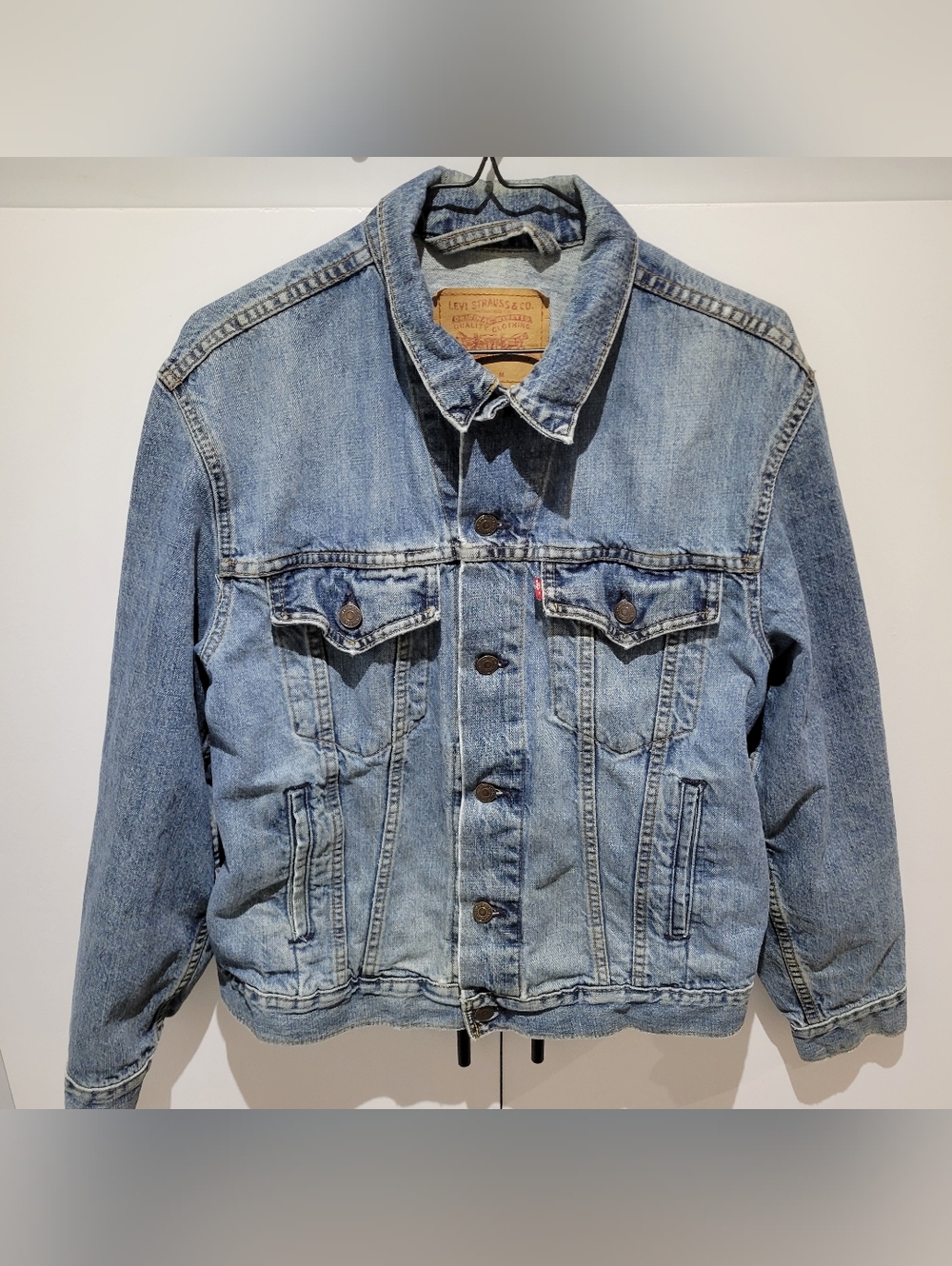 Vintage Y2K Levi’s Denim Trucker Jacket Mens Medium Blue Button Up